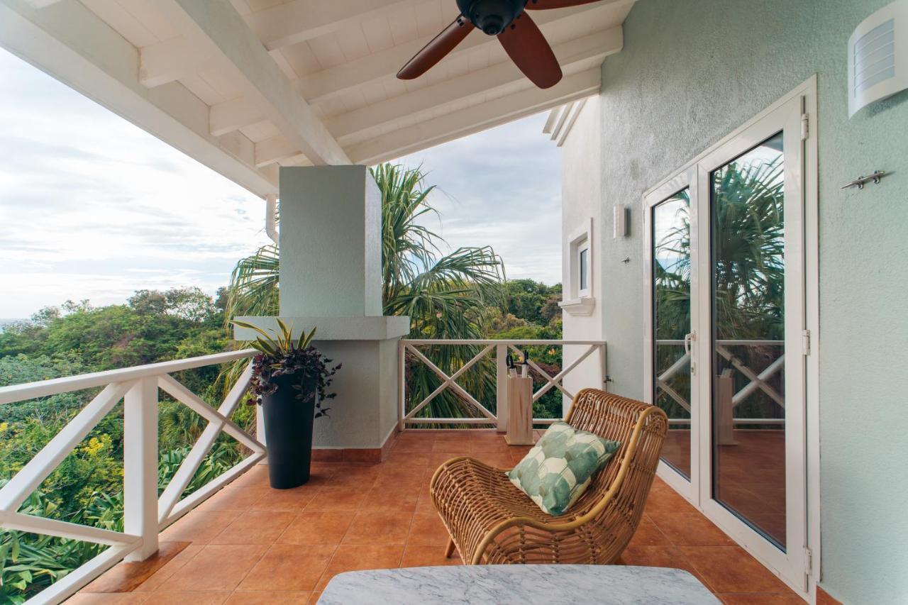 Blue Roatan Resort West Bay Exterior photo