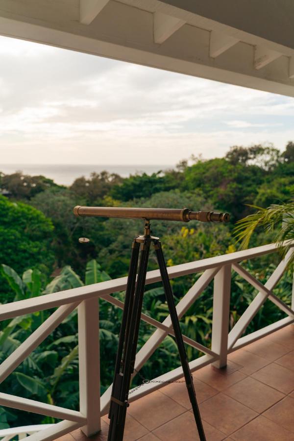 Blue Roatan Resort West Bay Exterior photo