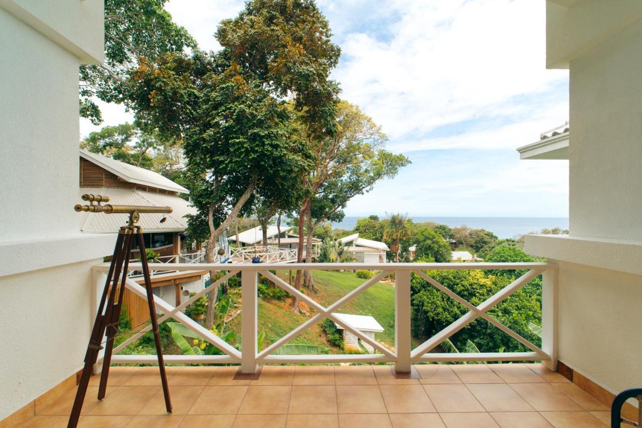 Blue Roatan Resort West Bay Exterior photo